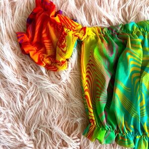 Cropped Top Attached Sleeve Detail SMALL